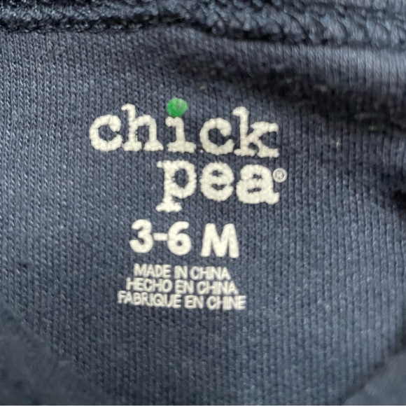 Thanksgiving Outfit and Pajamas - Picture 7 of 8